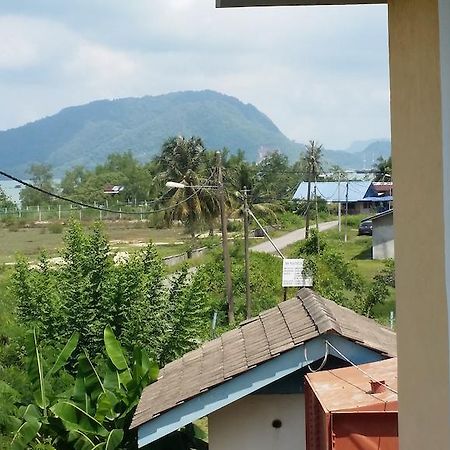 Hji Residensi Hotel Kuah Exterior photo