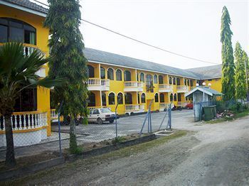 Hji Residensi Hotel Kuah Exterior photo